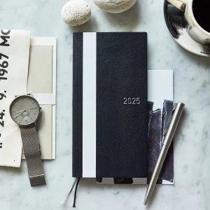 White Line Black Weeks Softcover Book / Weekly Horizontal / JPN edition / Apr start / Mon start